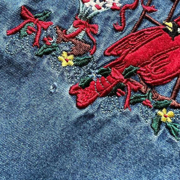 Vintage Embroidered Cardinals Holiday Winter Denim Button Up Birds Shirt Flower - Picture 8 of 9